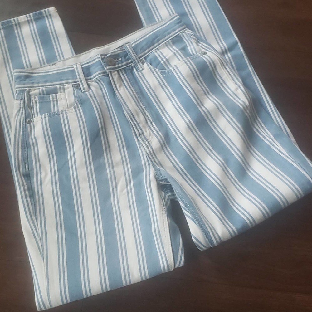 NEW! AMERICAN EAGLE Retro Indigo Striped Mom Jeans. - Picture 4 of 6